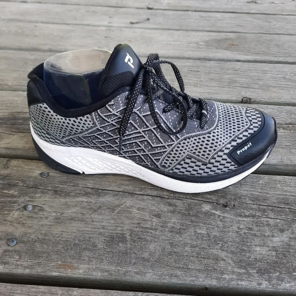 Propet One Walking Active  Black/Silver Therapeutic Comfort Shoes WAA103M Size 9